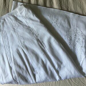 Midi Embroidered Pleated Skirt ✰